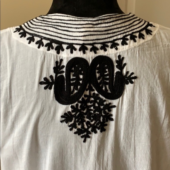 NEW ladies lightweight BOHO embroidered top - Picture 6 of 9